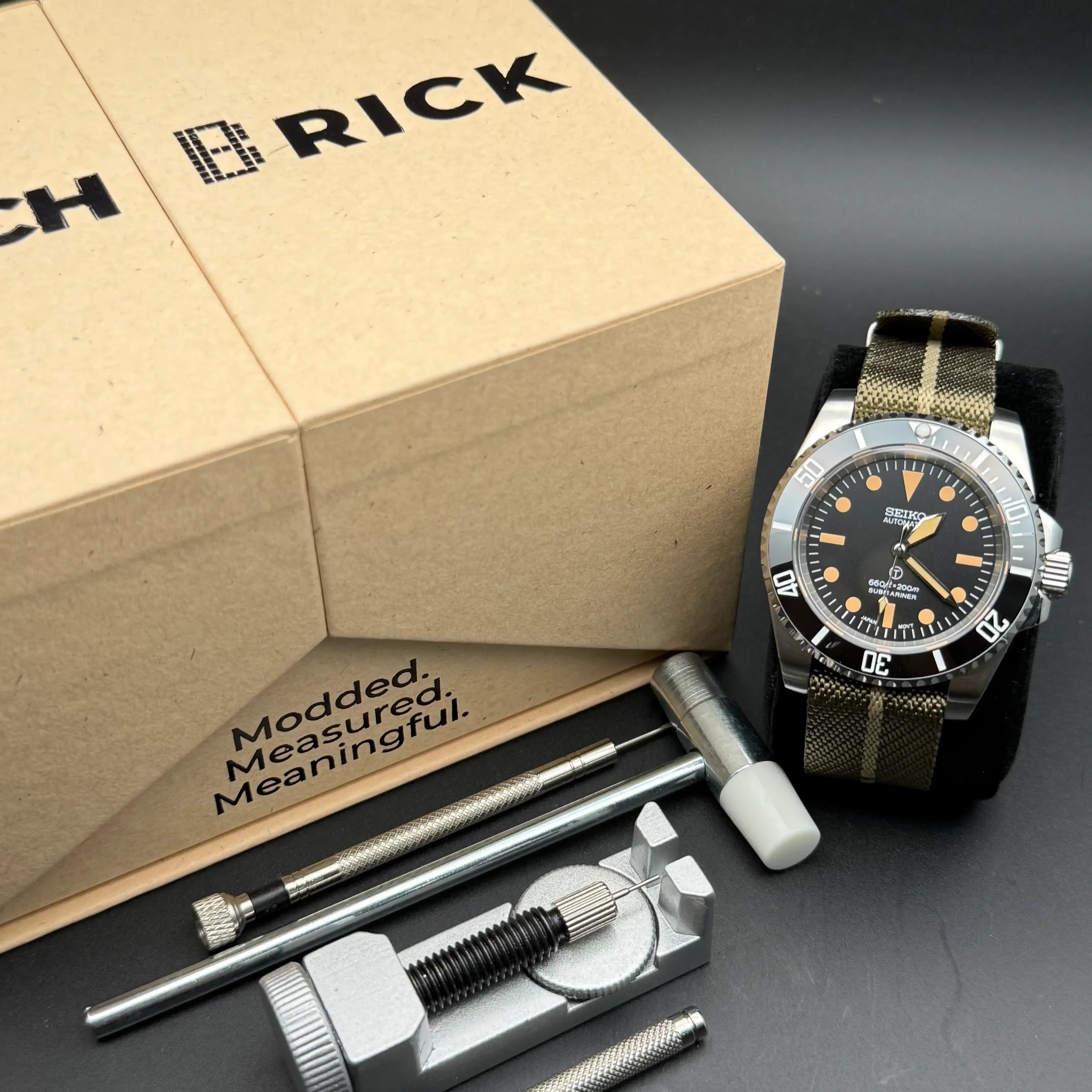 SUBMOD | Vintage NATO Strap NH35 Seiko Mod