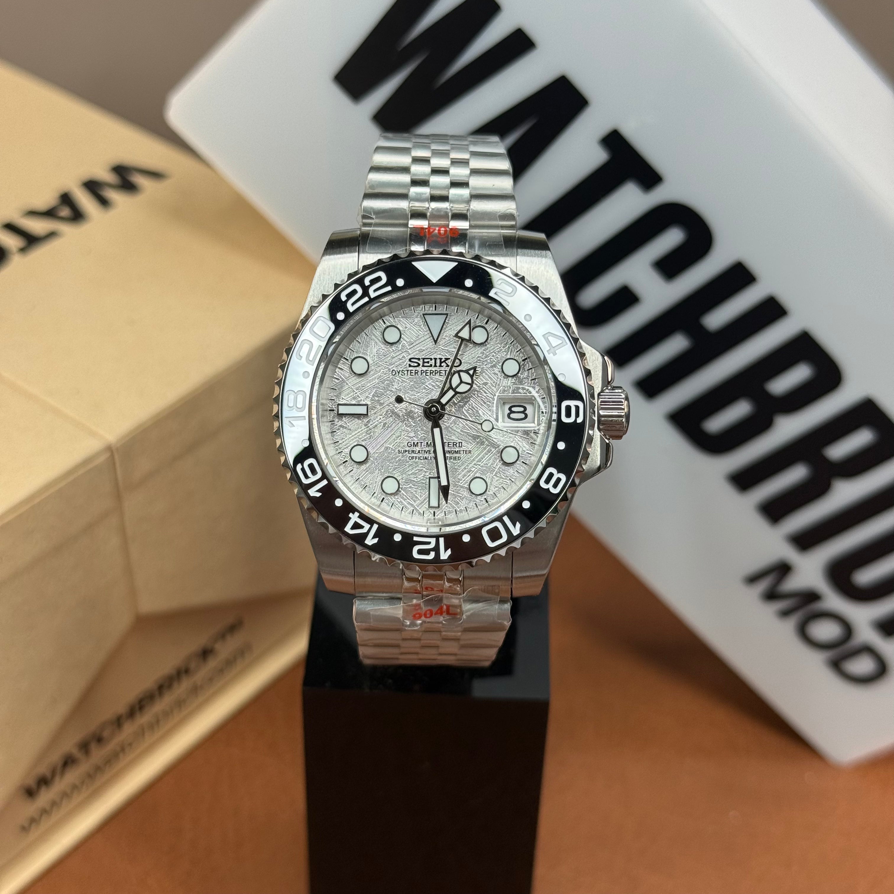 GMTMOD | Meteorite NH34 Custom Watch