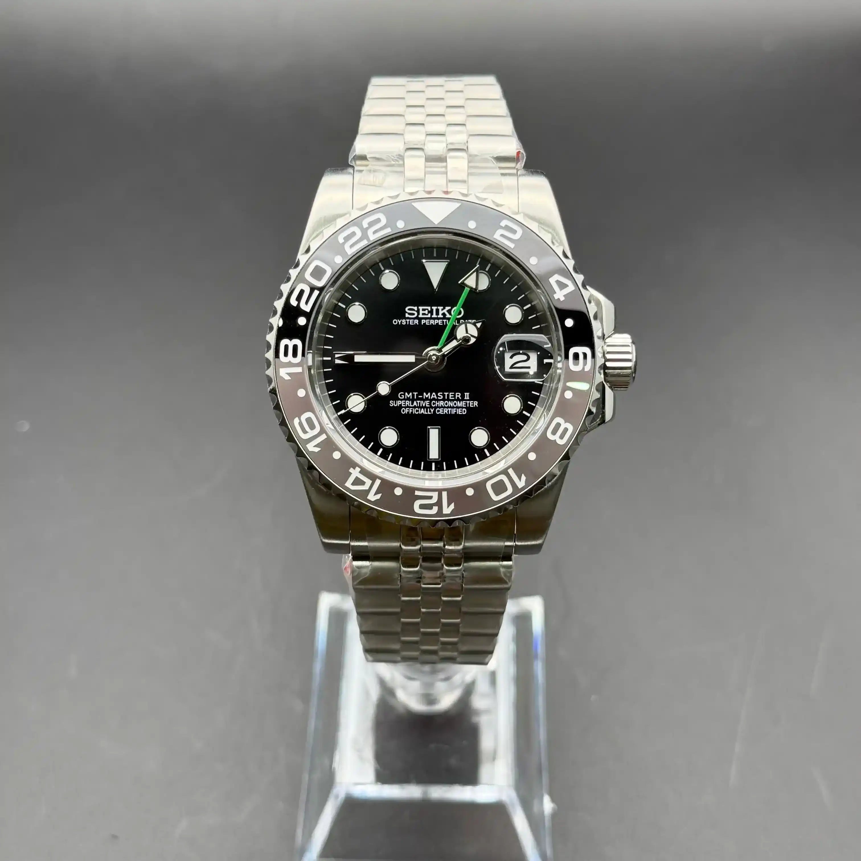 GMT MOD | Bruce Wayne NH34 Custom Watch - 478.00 WATCHBRICK