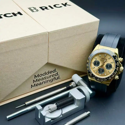 SEITONA | Black Eyes Gold Rubber VK63 Seiko Mod