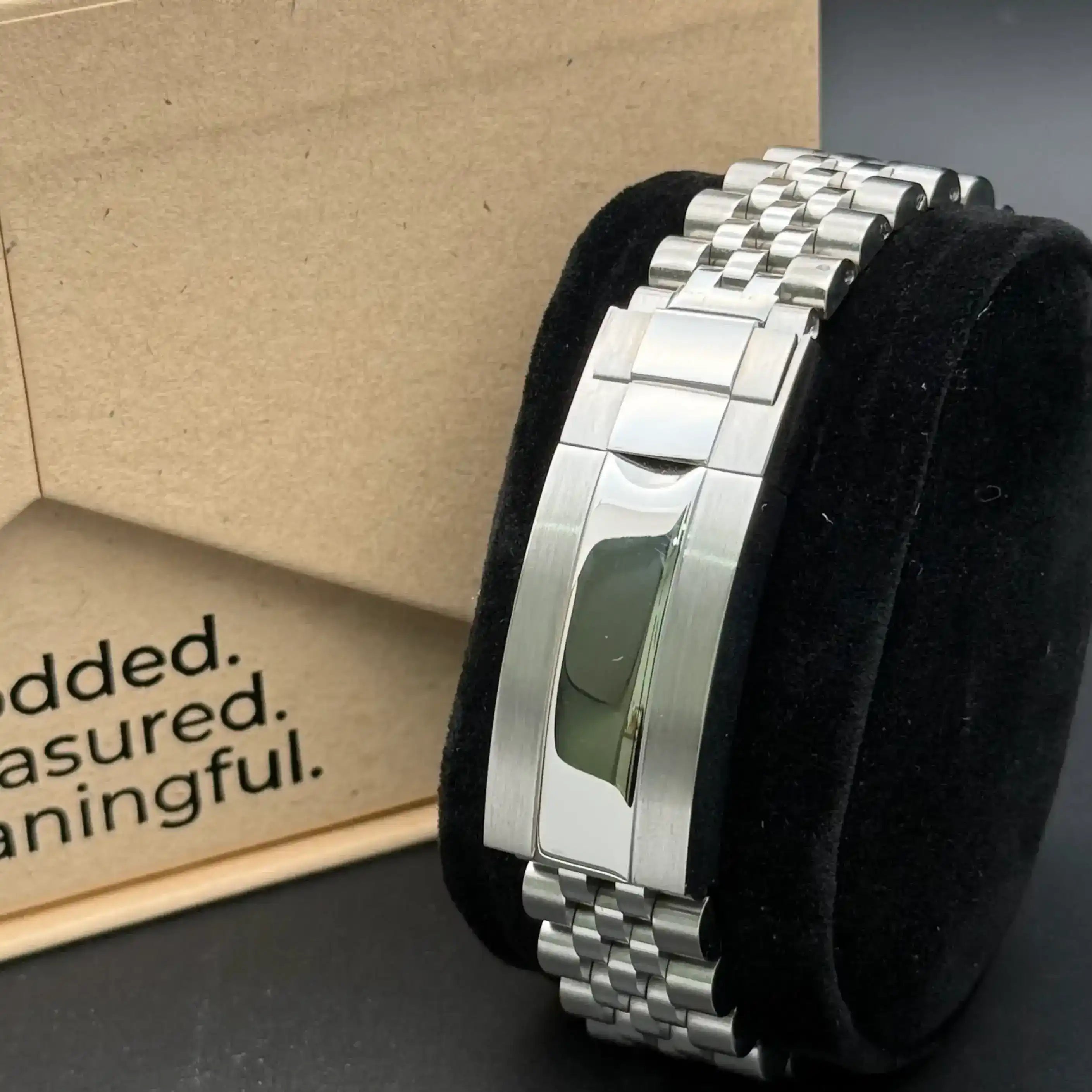 JUSTMOD | Arab Ice Blue NH35 Seiko Mod – WATCHBRICK