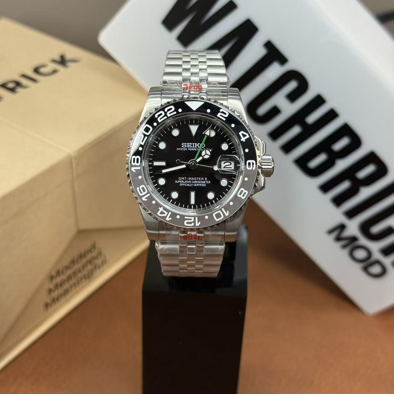 GMT MOD | Bruce Wayne NH34 Custom Watch