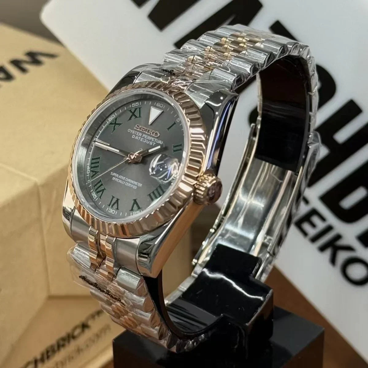 JUSTMOD | Two-Tone Green Roman NH35 - WB MOD WATCHES