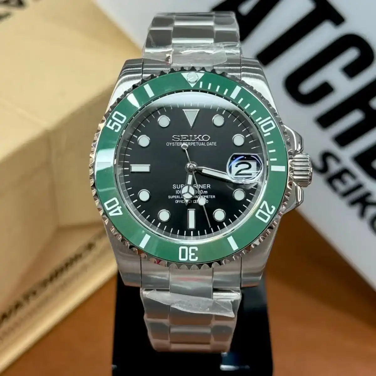 SUBMOD | Kermit Green NH35 Seiko Mod – WATCHBRICK
